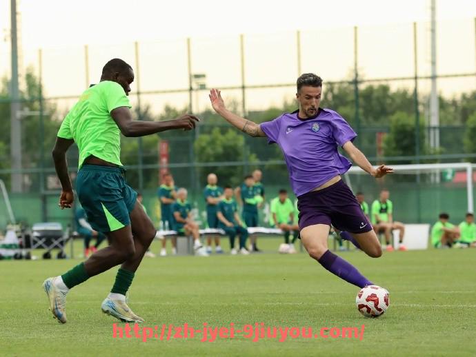 jiuyou九游娱乐-CBA足球裁判引发的争议事件回顾